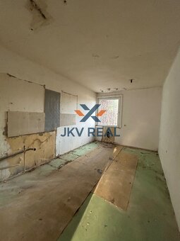 NA PREDAJ RODINNÝ DOM V SENCI - 2