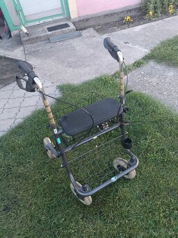 Predám chodítko pre seniorov - 2