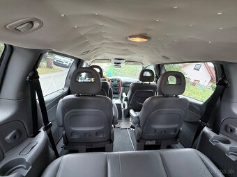 Chrysler Voyager - 2