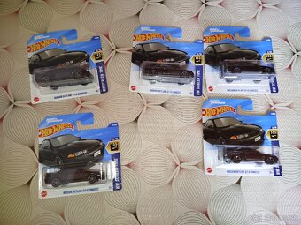 HW NISSAN GT-R R32 - 2