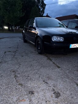 Predám Volkswagen Golf IV 1.4 benzín - 2