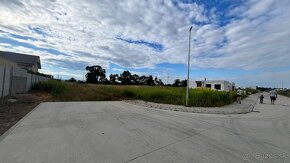 8km od Bratislavy Alžbetin Dvor 600m2 so stavebným povolením - 2