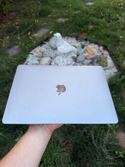 Apple MacBook Air M1 13" (2020) 8GB RAM, 256GB SSD - 2