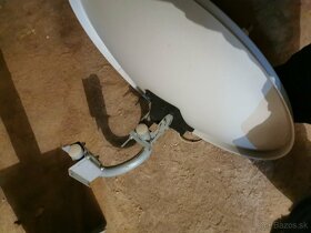 Satelit s konzolou - 2