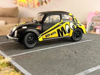 1:18 Volkswagen Beetle 1303 “Go With Moon” - Solido - 2