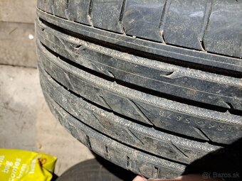 225/40r18 - 2