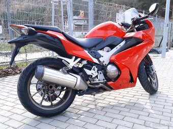 Honda VFR800f - 2
