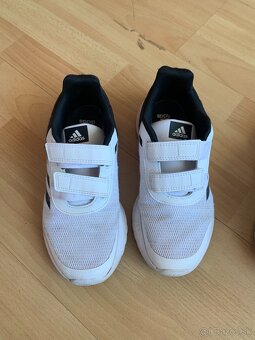 Tenisky Adidas tensaur run veľ.35 biele - 2