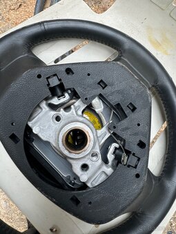 Volant subaru - 2