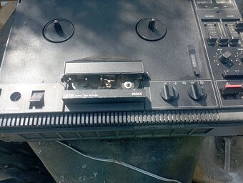 Magnetofon TESLA  B 730 Stereo - 2