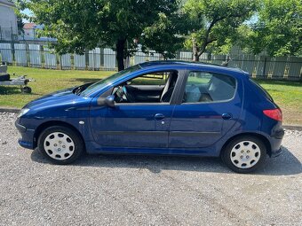 Peugeot 206 1.4 benzín manuál 55 kw - 2