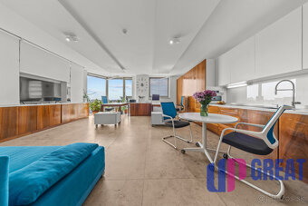 PREDAJ: Rezidenčný apartmán vo Vienna Gate, vzdušných 49 m2 - 2