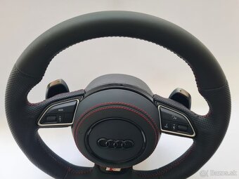 AUDI MULTIFUNKCNY VOLANT S AIRBAGOM A PADLAMI, červená niť - 2