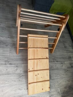 PIKLEROVEJ TRIANGEL - 2