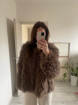 Krásna kozusinova bunda - 2