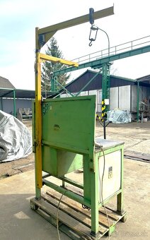 Pracovní stůl s elektro rozvaděčem - 2