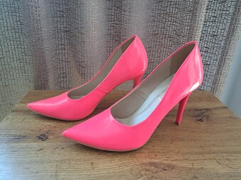 3x lodičky v.40 a v.39 - 2