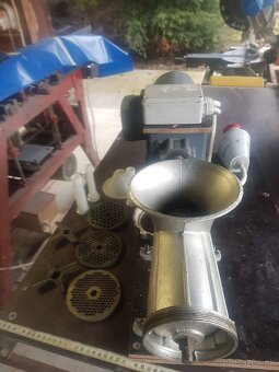 Mlynček na mäso - 2