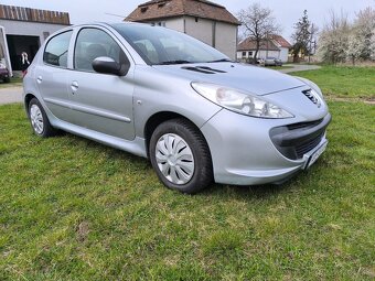 Peugeot 206+ - 2