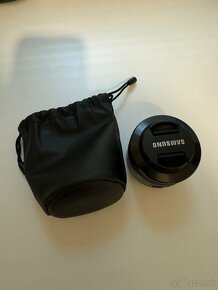Predám objektív Samsung NX45mm 2D/3D - 2