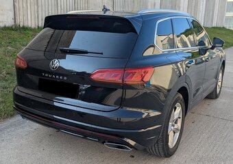 Volkswagen Touareg 3.0TDi R-line 4Motion TipTronic - 2