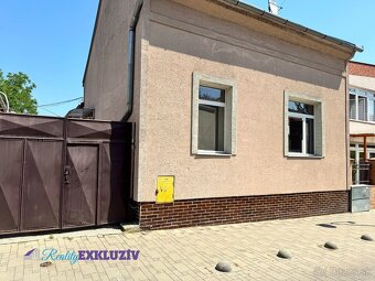 Na predaj rodinný dom v meste Lučenec - priame centrum - 2