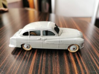 Dinky toys Ford Vedette - 2