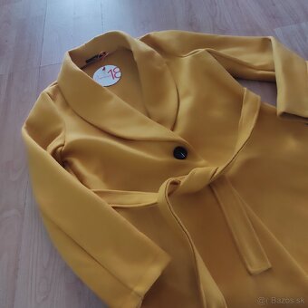 Žlto horcicovy kabát s opaskom - 2