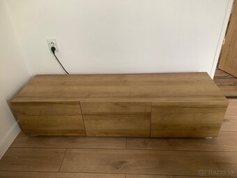 Skrinka pod tv - 2