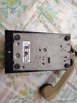 retro telefón Tesla - 2