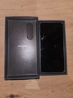 Samsung Galaxy S25 - 2