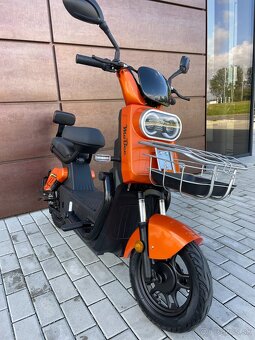 Elektroskútr - MoBee - ET1 - 2