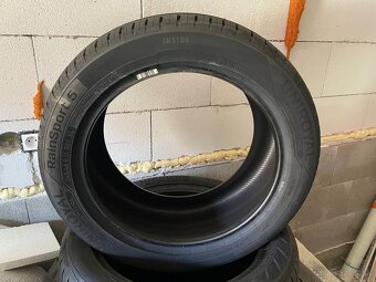 Pneu 245/45 r17 - 2