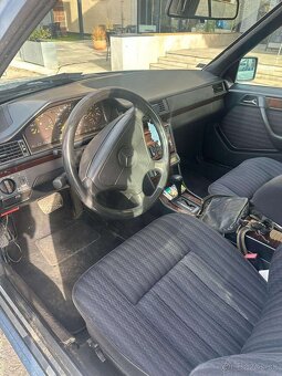 Mercedes W124 300D - 2