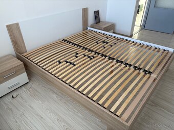 Manželká posteľ 180x200 - 2