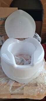 Zvyšovač WC 15cm s príklopom UNIZDRAV - 2
