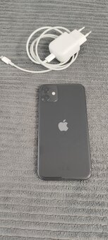 iPhone 11 64GB - 2