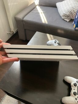 PS4 Pro 1 Ter - 2