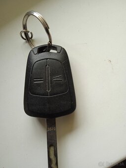 diely opel astra H, zafira B - 2