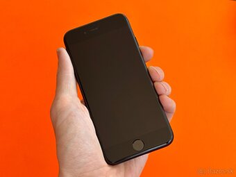 iPhone SE 2020 64GB Čierny - 2