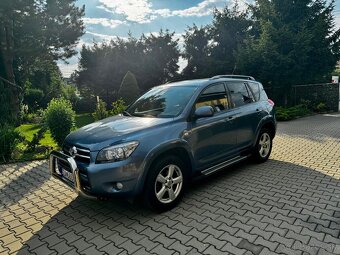 Predam toyotu rav4 - 2