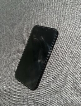 Iphone 15, 128GB black so zárukou - 2