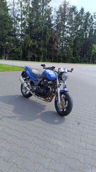 Kawasaki zr7 - 2