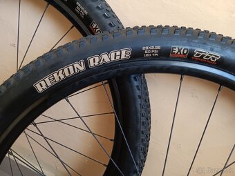 Predám sadu kolies Bontrager Kovee TLR Boost 28 Hole 29" - 2