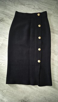 Úpletová sukňa so zlatými gombíkmi - 2