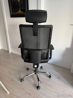Kancelárska stolička - 2