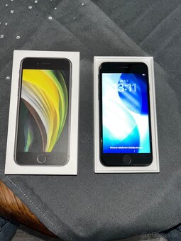iPhone SE (2020) - 2