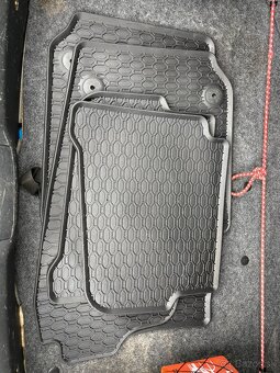 Gumové koberčeky Fabia 1 - 2