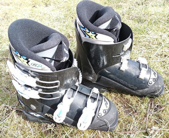 Predám detské lyžiarske topánky - 2