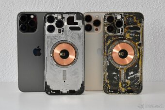 Servis - Oprava - Výmena Rozbitého Zadneho Skla Na iPhone - 2
